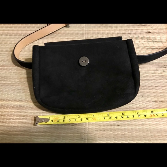 Vince Camuto Belt Bag - Picture 4 of 8